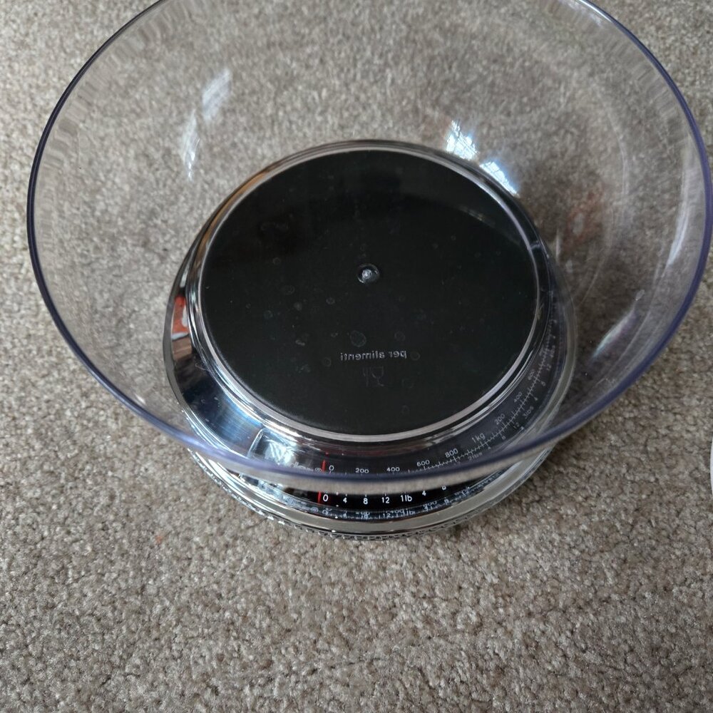 NIB - kitchen scale - Picture 3 of 6